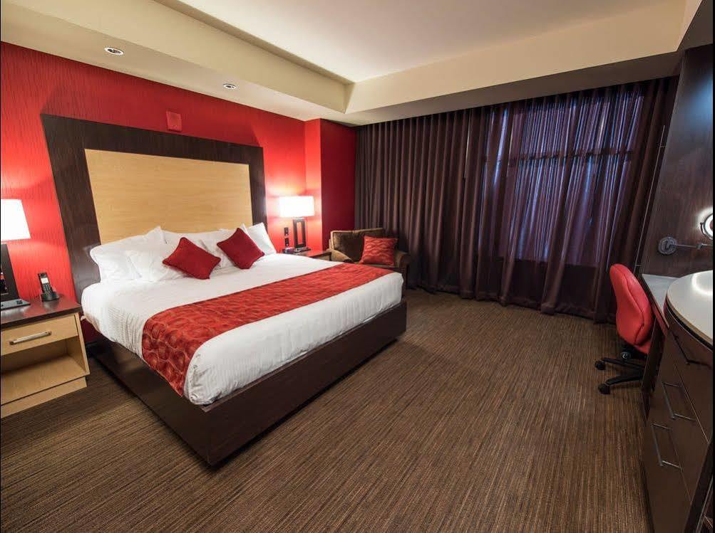 Cherokee Casino Hotel Roland Exteriör bild