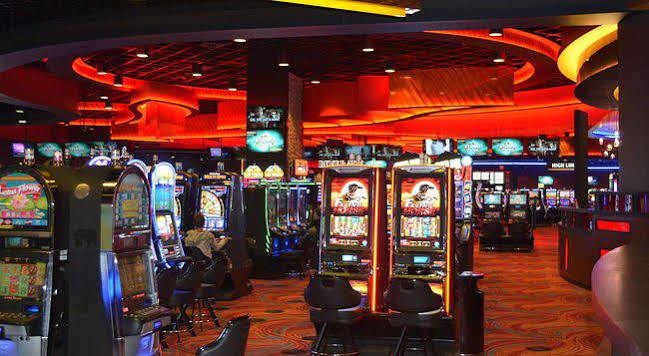 Cherokee Casino Hotel Roland Exteriör bild